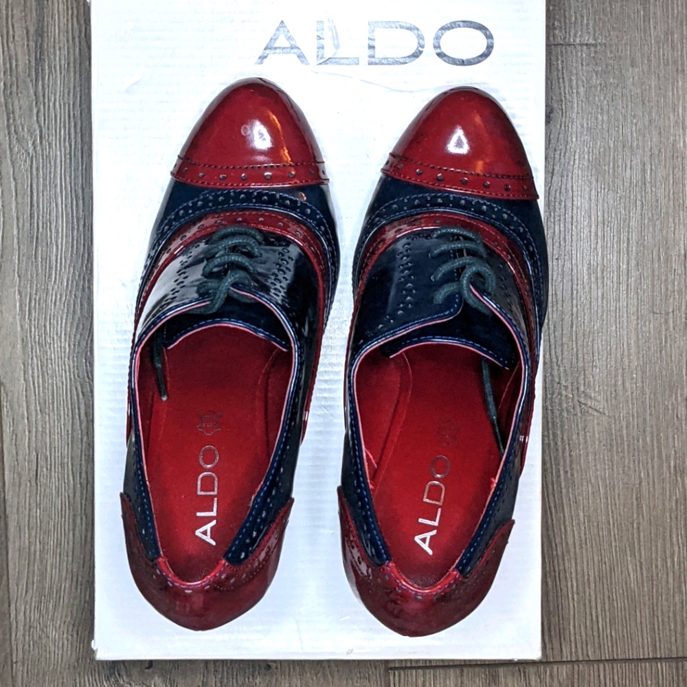 SOLD! Aldo Oxford bootie heels - Picture 4 of 6